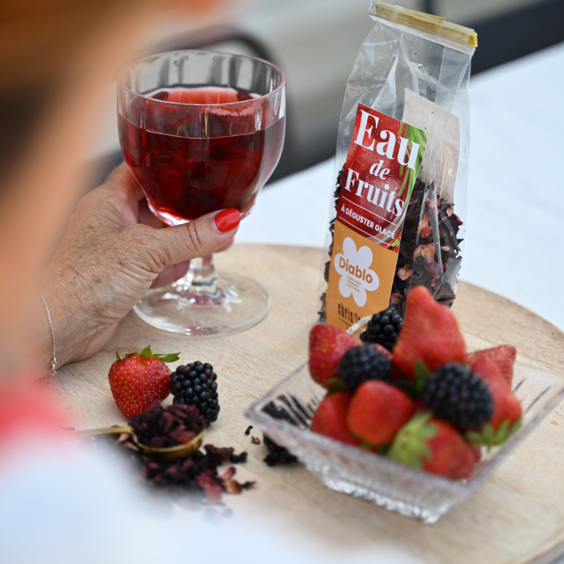 Eau de fruits et fleurs naturellement déthéiné Chris'Teas
