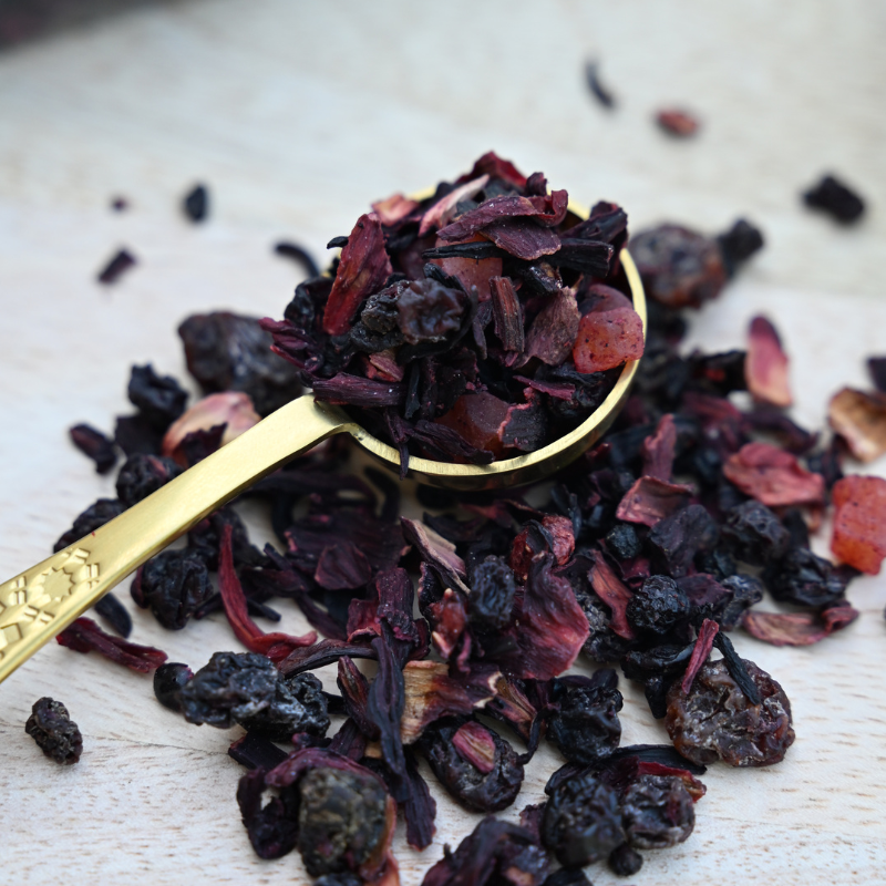 Assemblage de fruits et fleurs en vrac