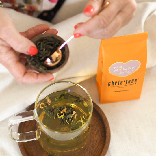Ma Maman, un thé vert Sencha à la poire, vanille et fleurs de cerisier