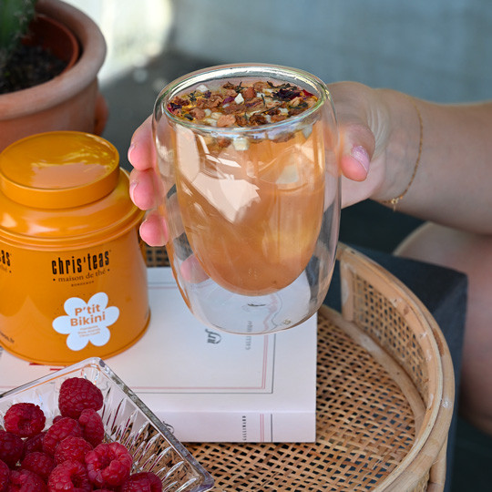"P'tit Bikini", une eau de fruits aromatisée à la framboise, citron, ananas et rose Chris'teas