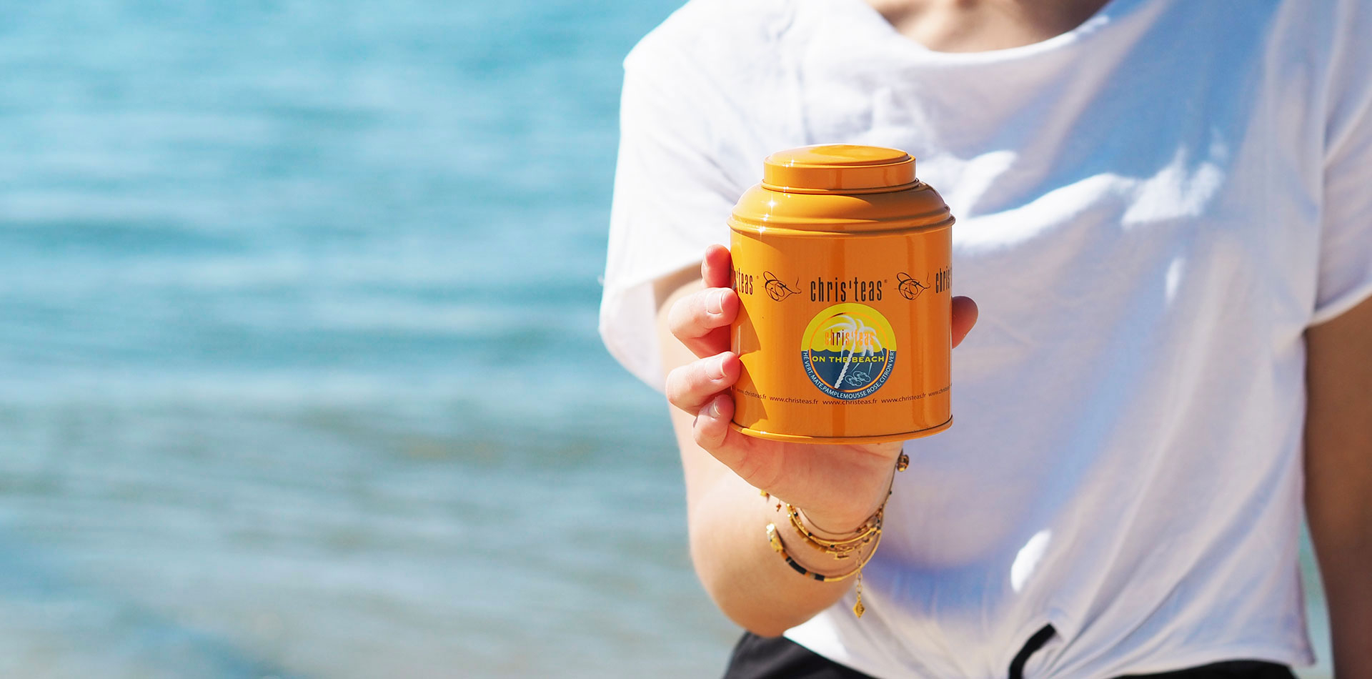 Tea on the beach !